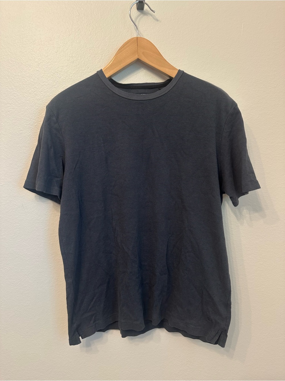 Banana Republic Men's Short Sleeve Crew Luxe Touch Performance Tee Charcoal Gray
